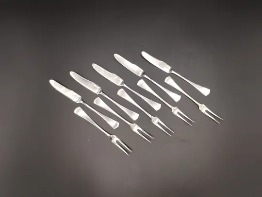 Set of cake cutlery for 5 - Conjunto de talheres para bolo para 5
