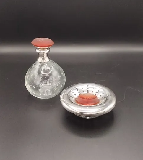 Pomellato set of soap dish and bottle - Conjunto de saboneteira e frasco da marca Pomellato