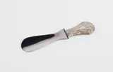 Shoe horn wit...